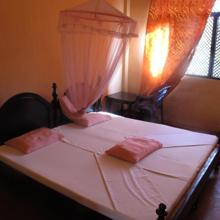 Shahira Hotel Nilaveli Ruang foto
