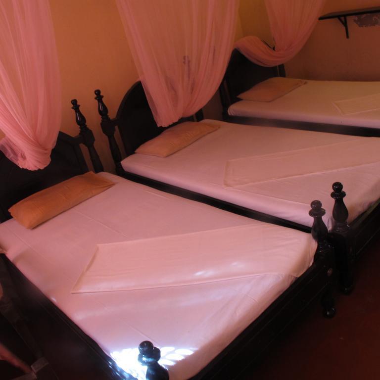 Shahira Hotel Nilaveli Ruang foto